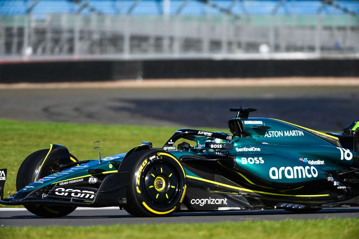 aston-martin AMR24